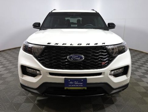 Certified 2024 Ford Explorer ST w/ Equipment Group 401A image 3