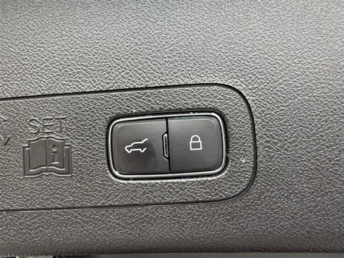 Used 2022 Lincoln Aviator Reserve w/ Equipment Group 201A image 19