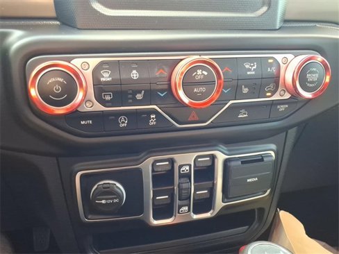 Used 2021 Jeep Wrangler Unlimited Sport image 18