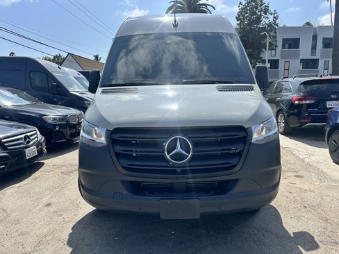 Used 2023 Mercedes-Benz Sprinter 2500 image 2