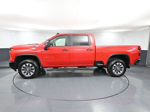 Used 2024 Chevrolet Silverado 2500 Custom w/ Z71 Off-Road Package image 11