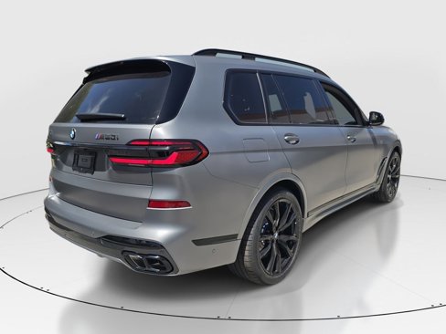New 2026 BMW X7 M60i image 3