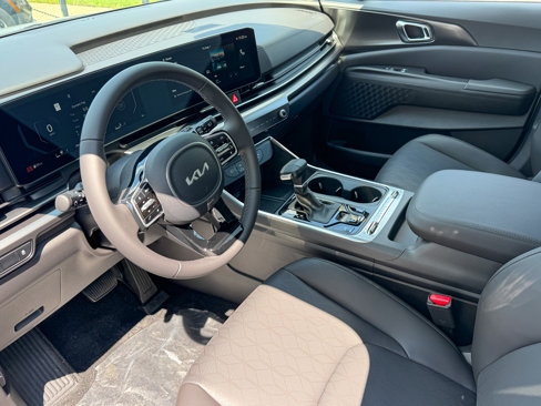 New 2026 Kia Carnival SX image 14