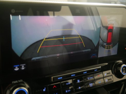 Used 2020 Toyota Highlander Limited image 32