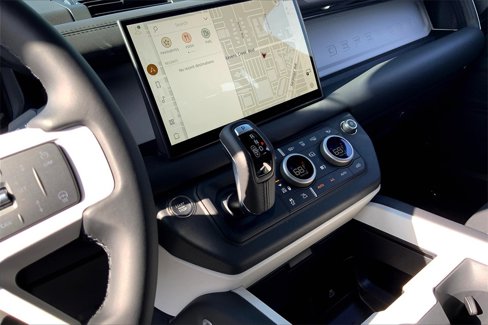 New 2025 Land Rover Defender 130 X-Dynamic SE image 7