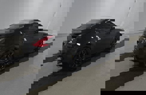 Used 2016 Nissan 370Z Coupe image 5