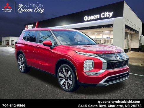 New 2025 Mitsubishi Outlander SE image 1