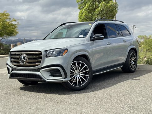 New 2026 Mercedes-Benz GLS 580 4MATIC image 2