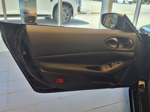 New 2025 Nissan Z Performance w/ Floor Mat Package image 10