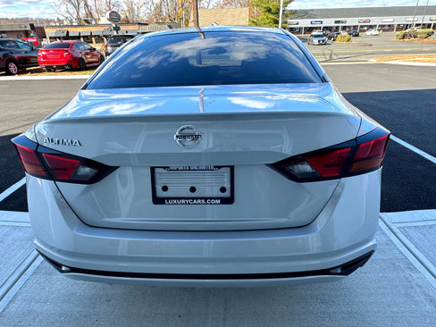 Used 2022 Nissan Altima 2.5 S image 12