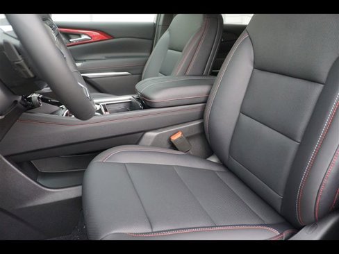 New 2026 Chevrolet Traverse Z71 w/ Enhanced Driving Package image 3