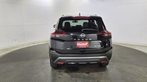 Used 2023 Nissan Rogue SL w/ SL Premium Package image 6