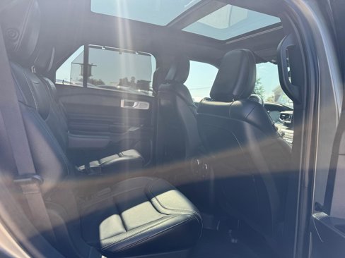 Used 2020 Ford Explorer ST w/ ST Street Pack image 13