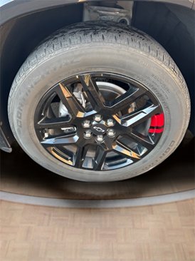 Used 2023 Chevrolet Traverse Premier w/ Redline Edition image 33