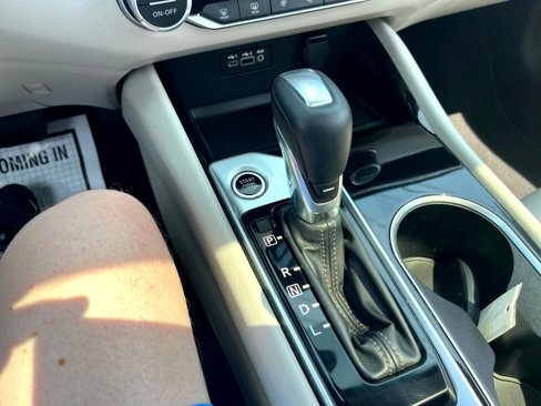 Used 2020 Nissan Altima 2.5 SV image 29