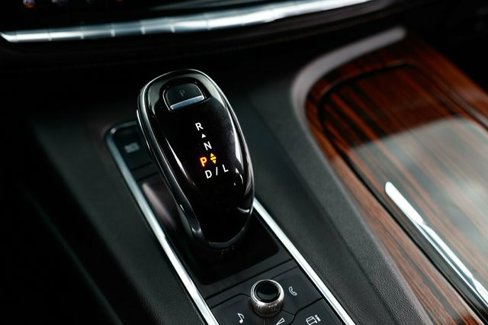 Used 2021 Cadillac Escalade ESV Premium Luxury image 38