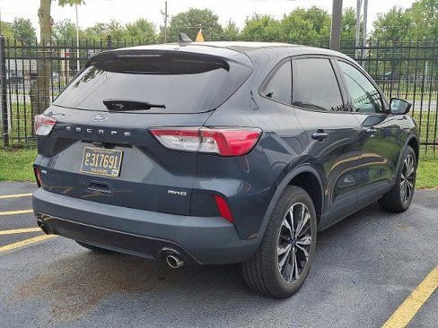 Certified 2022 Ford Escape SE w/ SE Sport Appearance Package image 2