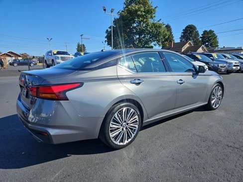 Used 2023 Nissan Altima 2.5 SL image 7