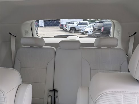 Used 2026 Buick Enclave Avenir image 15