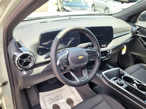 New 2026 Chevrolet Equinox LT w/ Safety and Technology Package image 10