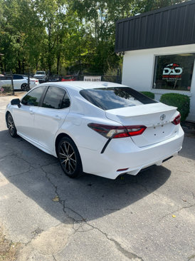 Used 2021 Toyota Camry SE image 6