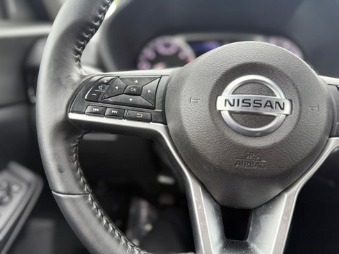 Used 2022 Nissan Sentra SV image 39