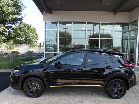 Used 2024 Subaru Crosstrek 2.5i Sport w/ Crosstrek Mirror Package image 4