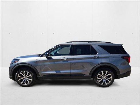 New 2025 Ford Explorer ST-Line image 7