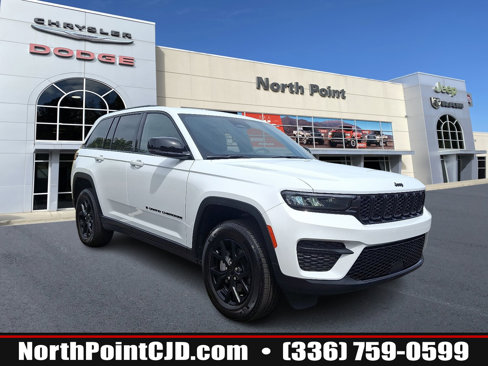 Certified 2024 Jeep Grand Cherokee Altitude image 1
