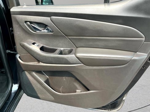 Used 2019 Chevrolet Traverse LT image 15