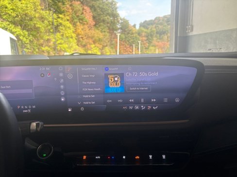 Used 2024 Buick Envision Sport Touring image 18