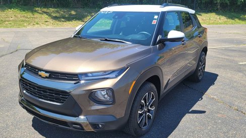 Used 2021 Chevrolet TrailBlazer ACTIV w/ Convenience Package image 3