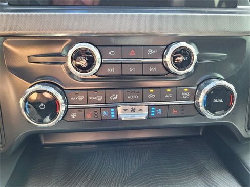 New 2025 Ford F250 Platinum image 28