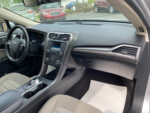 Used 2019 Ford Fusion S image 30
