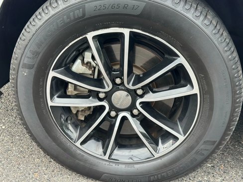 Used 2019 Dodge Grand Caravan SXT w/ Driver Convenience Group image 25
