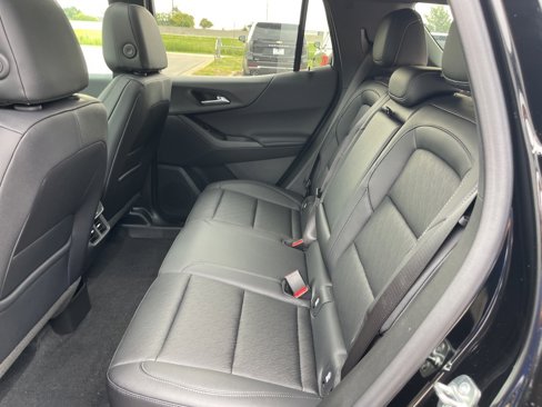 New 2026 Chevrolet Equinox LT w/ Convenience Package II image 14