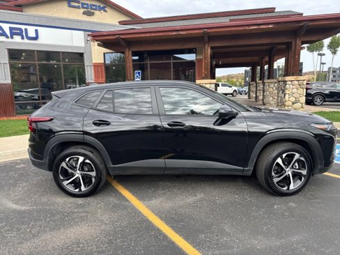 Used 2024 Chevrolet Trax RS image 8
