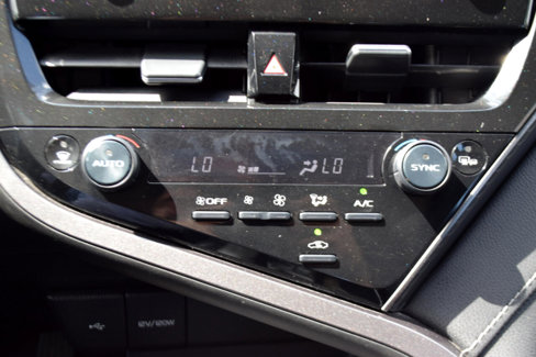 Used 2022 Toyota Camry SE image 22