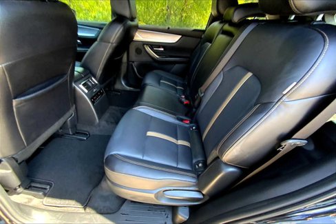 Certified 2025 MAZDA CX-70 3.3 Turbo w/ Premium Plus Pkg image 19