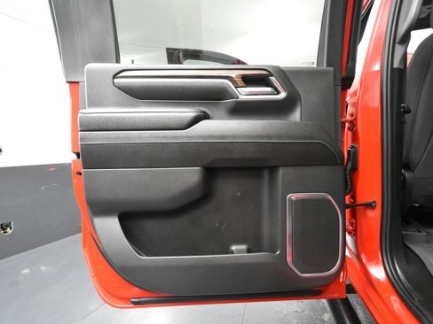 Used 2024 GMC Sierra 2500 SLE image 31