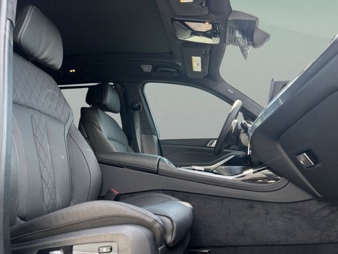New 2026 BMW X7 M60i image 25