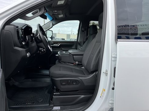Used 2024 GMC Sierra 3500 SLE w/ SLE Convenience Package image 26