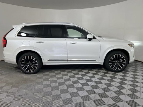New 2026 Volvo XC90 B6 Plus w/ Protection Package Premier image 9