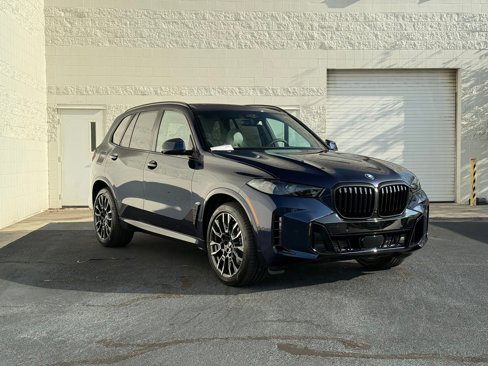 New 2026 BMW X5 sDrive40i w/ M Sport Package image 5