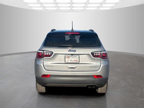 Certified 2022 Jeep Compass Limited image 4
