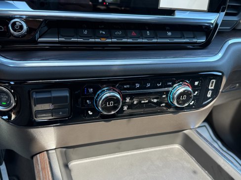 New 2025 GMC Sierra 2500 SLT w/ SLT Convenience Package image 36