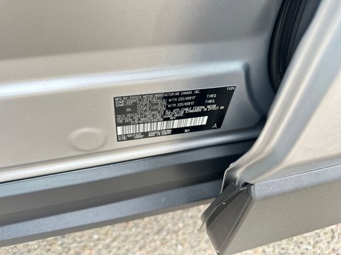 Used 2025 Toyota RAV4 XLE image 29