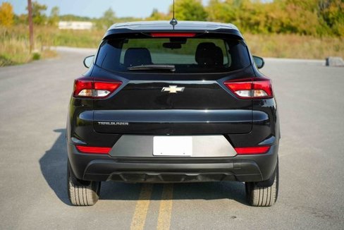 Used 2025 Chevrolet TrailBlazer LS w/ LS Convenience Package image 6