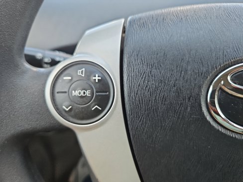 Used 2011 Toyota Prius Five image 24