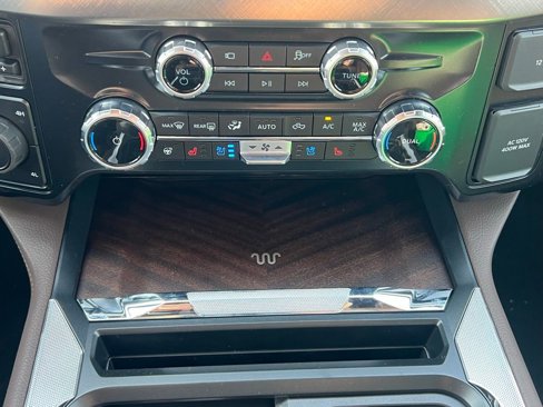 New 2025 Ford F250 King Ranch w/ Chrome Package image 31